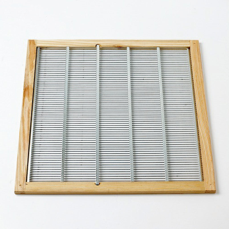 NATIONAL QUEEN EXCLUDER WIRE WITH WOODEN FRAME